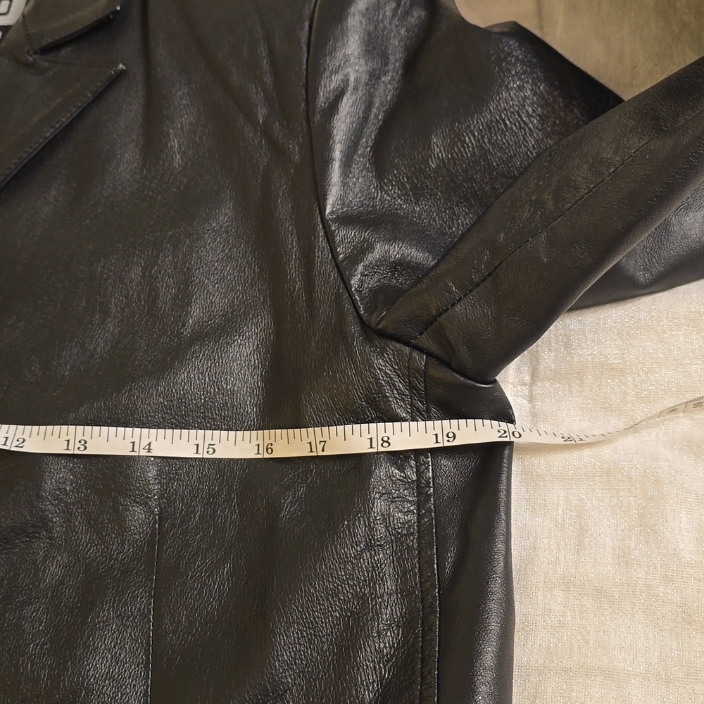 Clio Black Leather Jacket - Picture 12 of 14